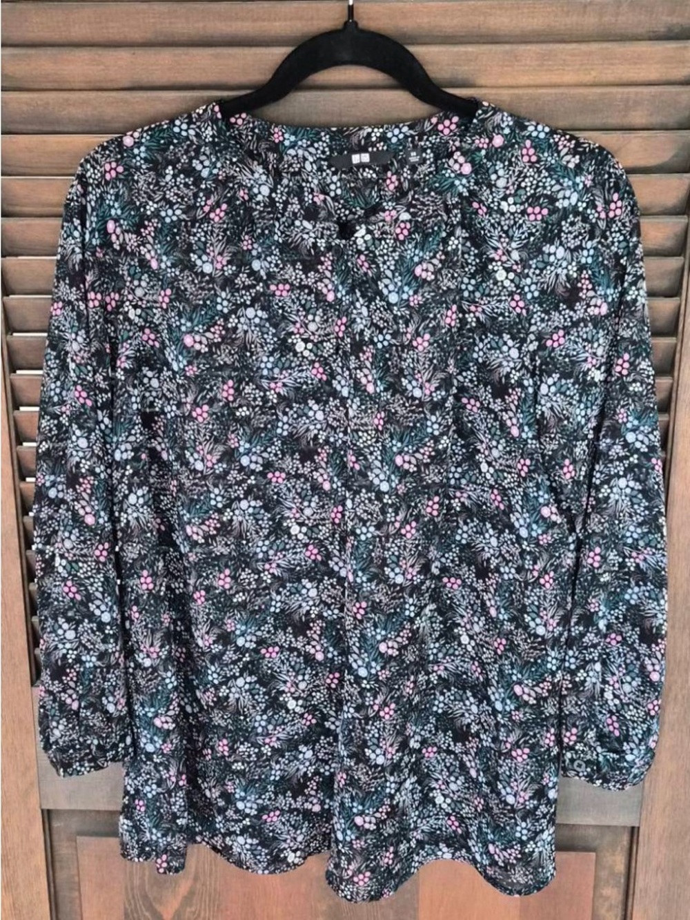 Uniqlo blouse XS
